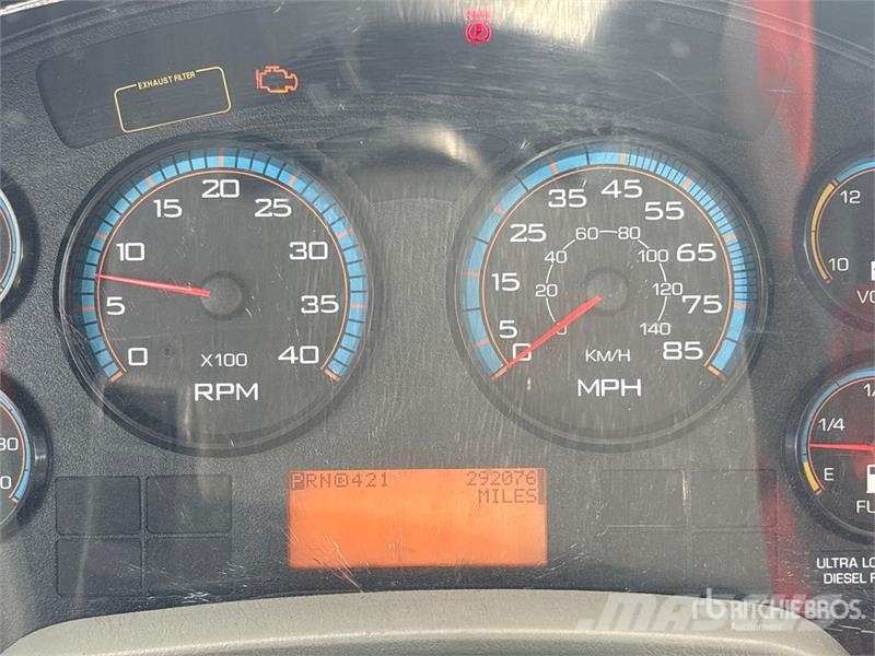 International 4300 Грузовики-Фургоны