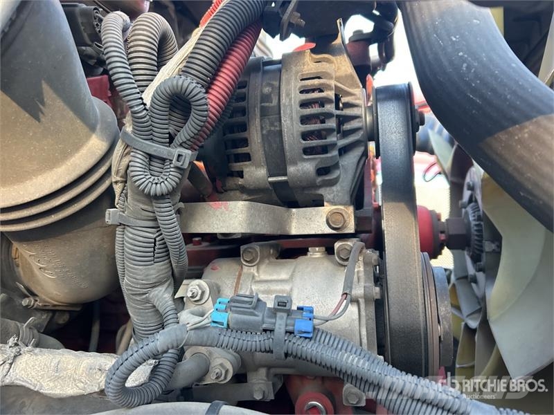 International 4300 Umpikorikuorma-autot
