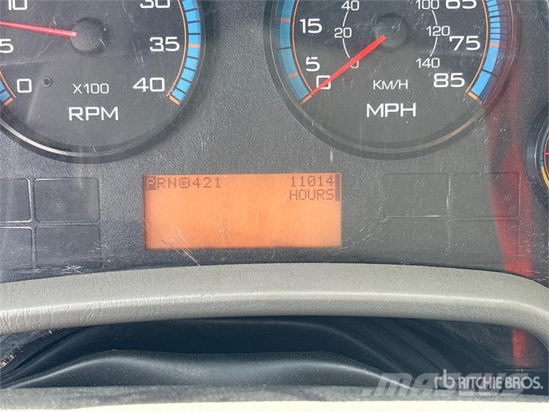 International 4300 Грузовики-Фургоны