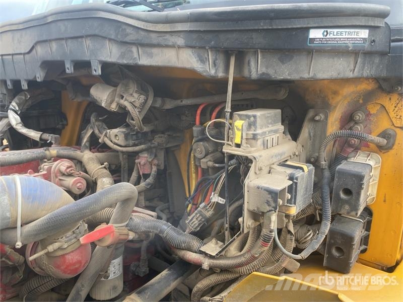 International 4300 自卸式货车