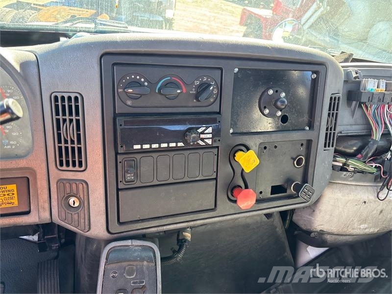 International 4300 Τράκτορες