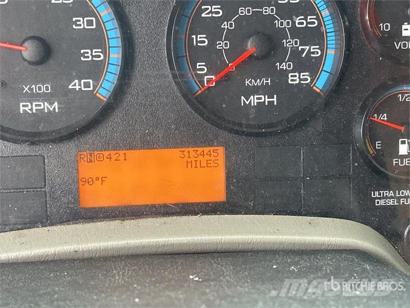 International 4300 Φορτηγά Κόφα