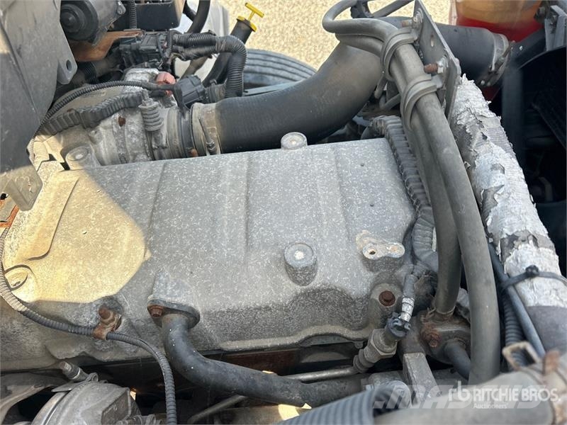 International 4300 Каросерии