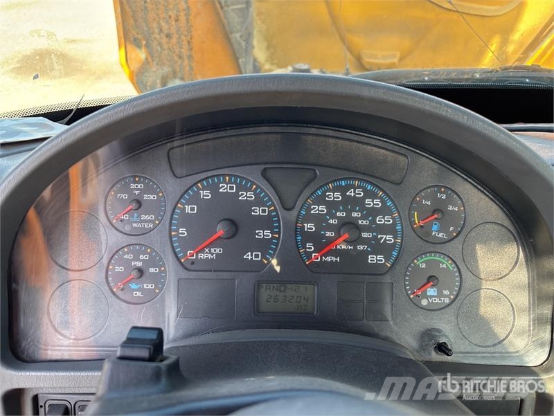International 4300 Общински/универсални превозни средства
