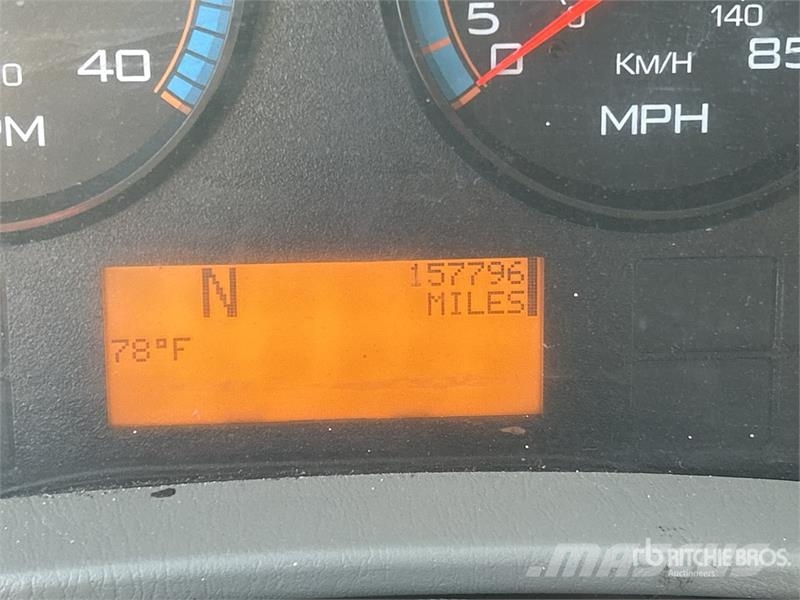 International 4300 Temperature controlled trucks