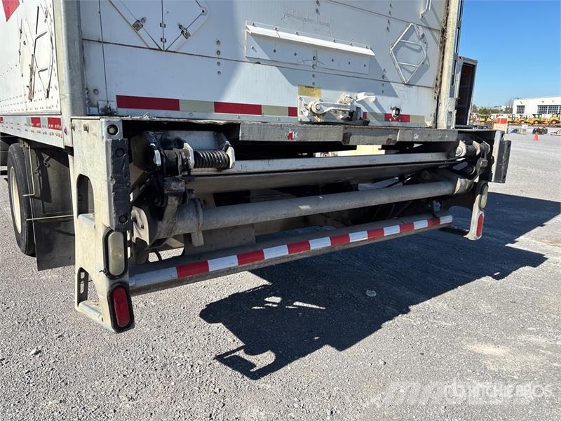 International 4300 Camion cassonati