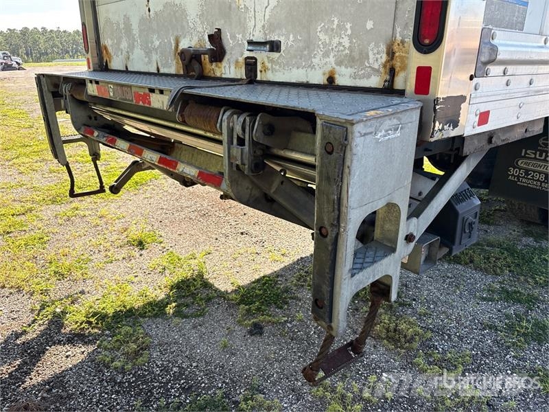International 4300 Umpikorikuorma-autot