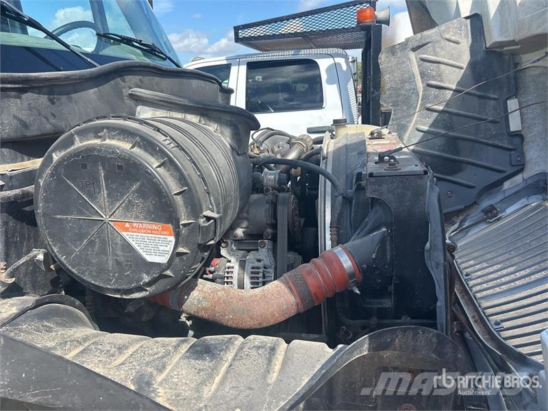 International 4300 Ūdens mašīnas