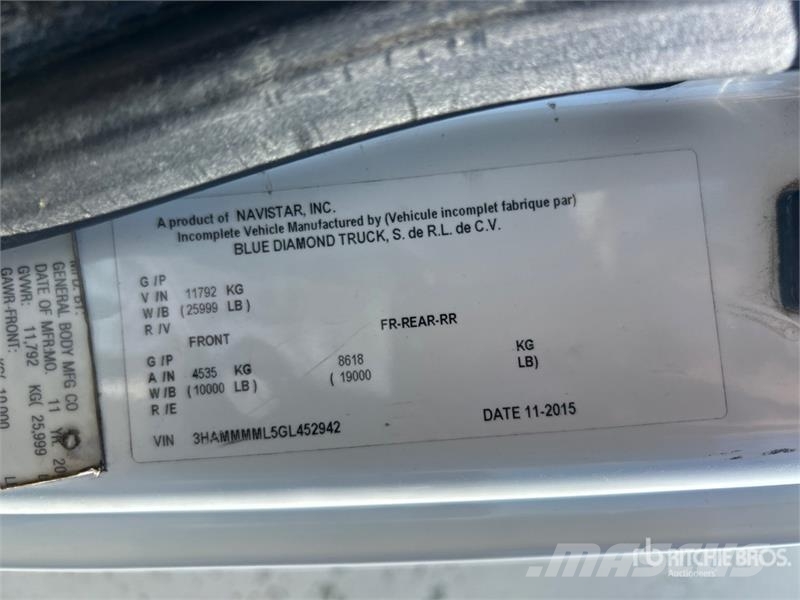 International 4300 Utilitaire benne