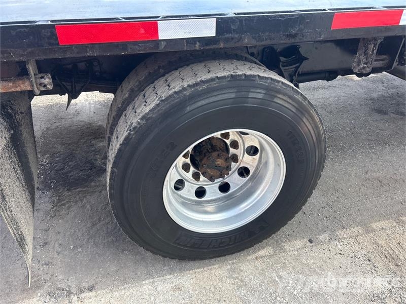 International 4300 レッカー車