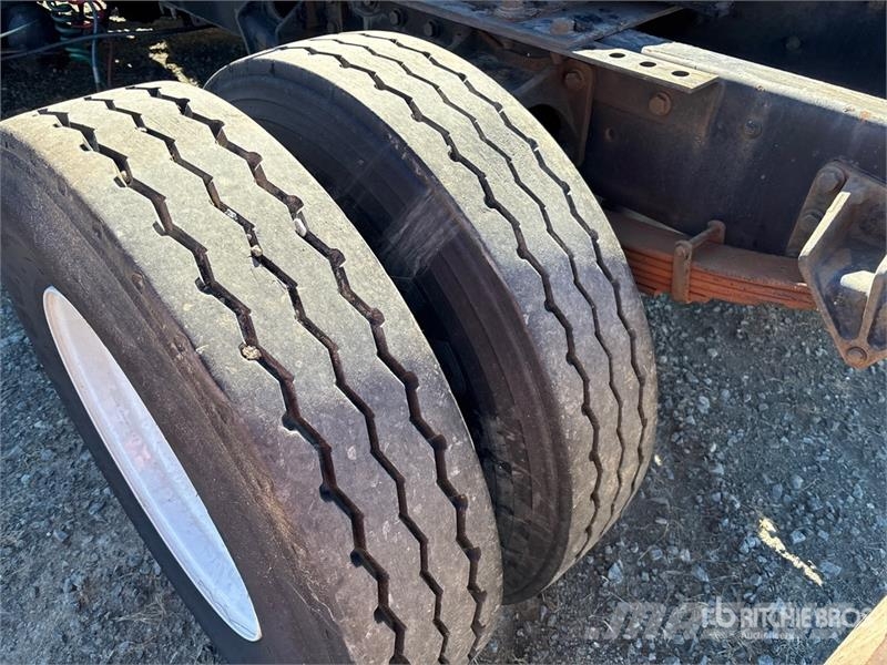 International 4300 Τράκτορες
