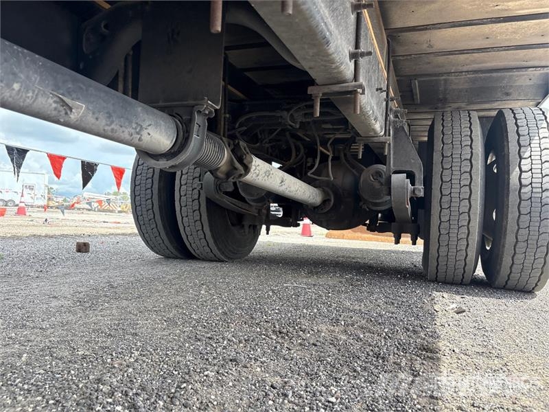 International 4300 Camion cu control de temperatura