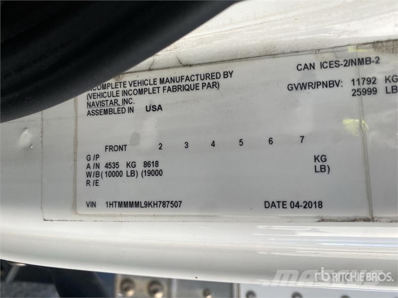 International 4300 Tovornjaki zabojniki