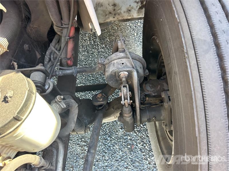 International 4300 Furgons