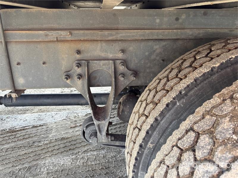 International 4300 Umpikorikuorma-autot