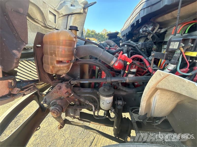 International 4300 Umpikorikuorma-autot