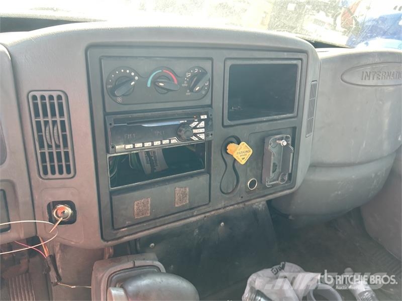 International 4300 Hytter och interiör
