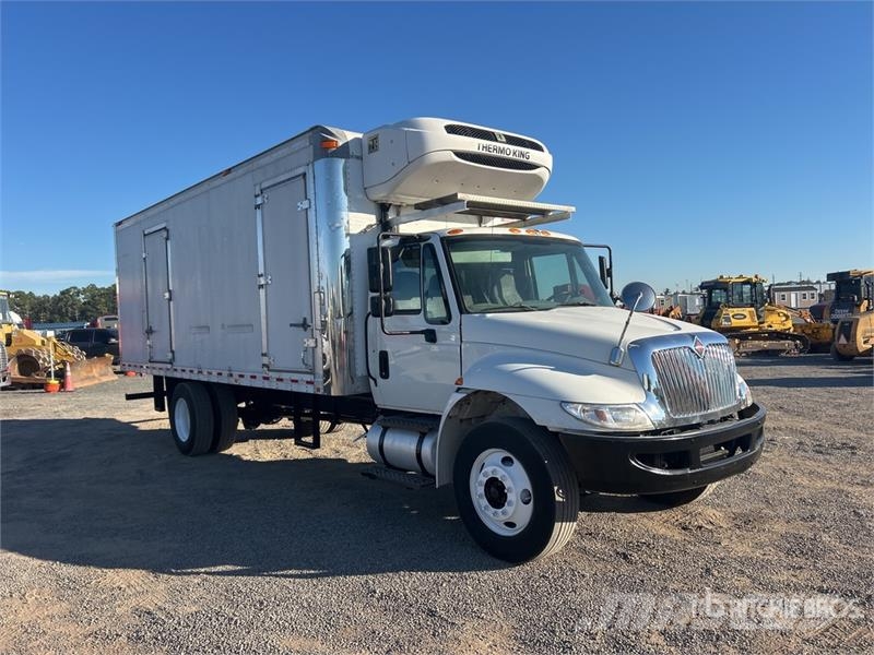 International 4300 Temperature controlled trucks