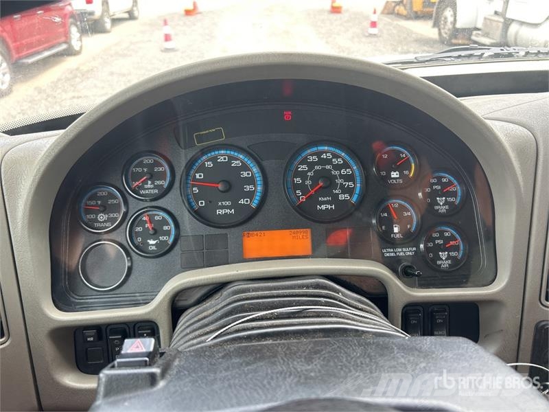International 4300 Hűtős