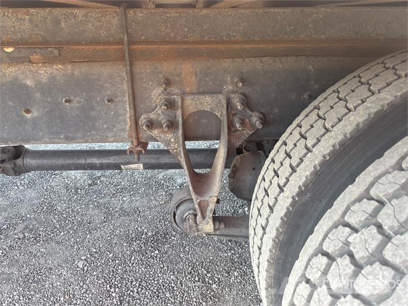 International 4300 Umpikorikuorma-autot
