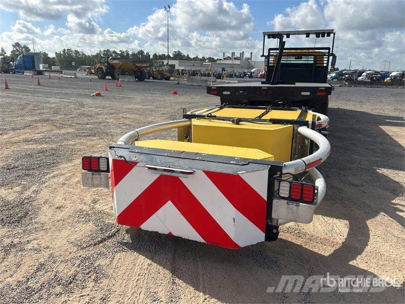 International 4300 مركبات الأغراض العامة