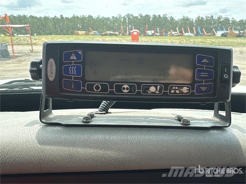 International 4300 Camion cu control de temperatura