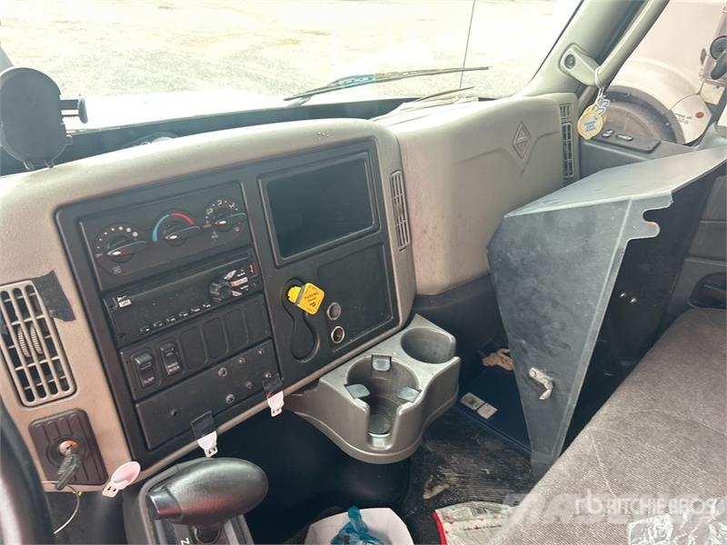 International 4300 Φορτηγά Κόφα