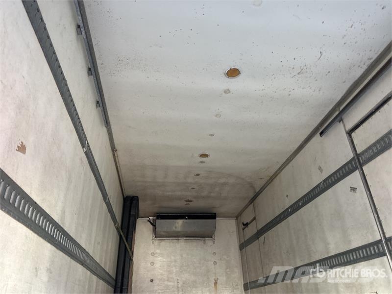 International 4300 Temperature controlled trucks