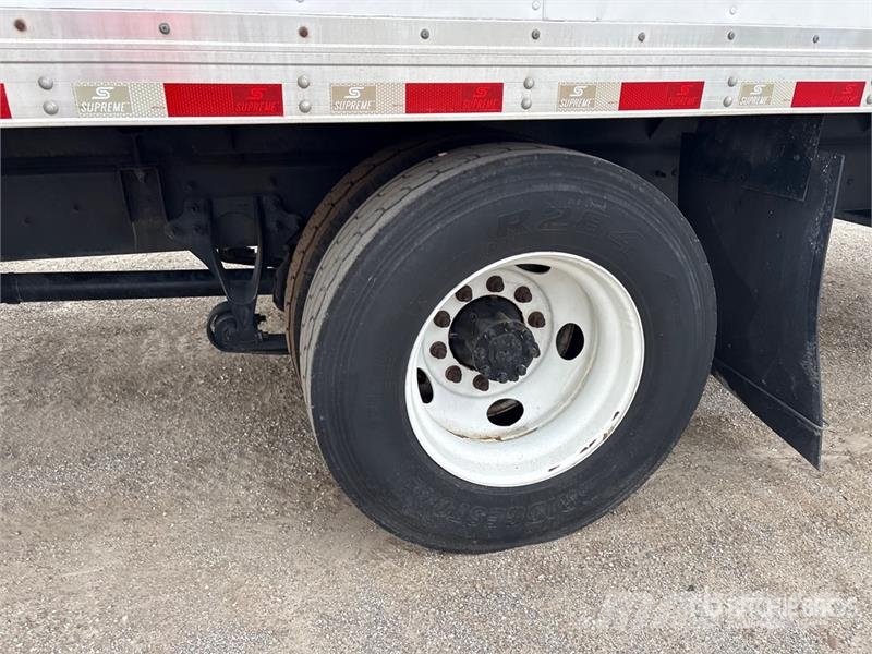 International 4300 Kofferaufbau