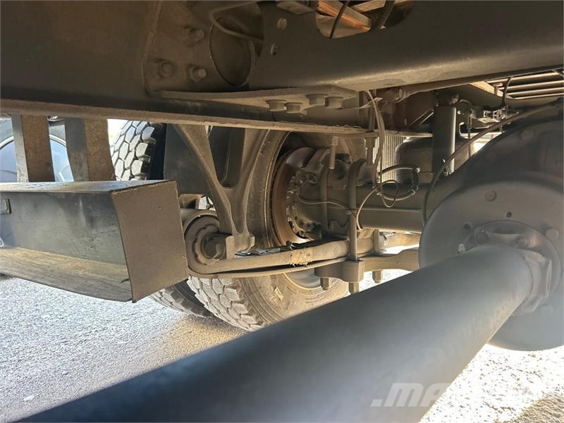 International 4300 ボックスボディー、ウイング、箱車