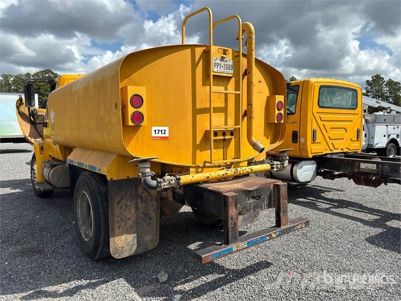 International 4300 Vattentankbilar