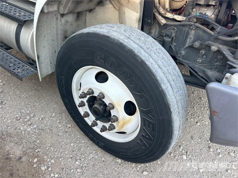 International 4300 Umpikorikuorma-autot