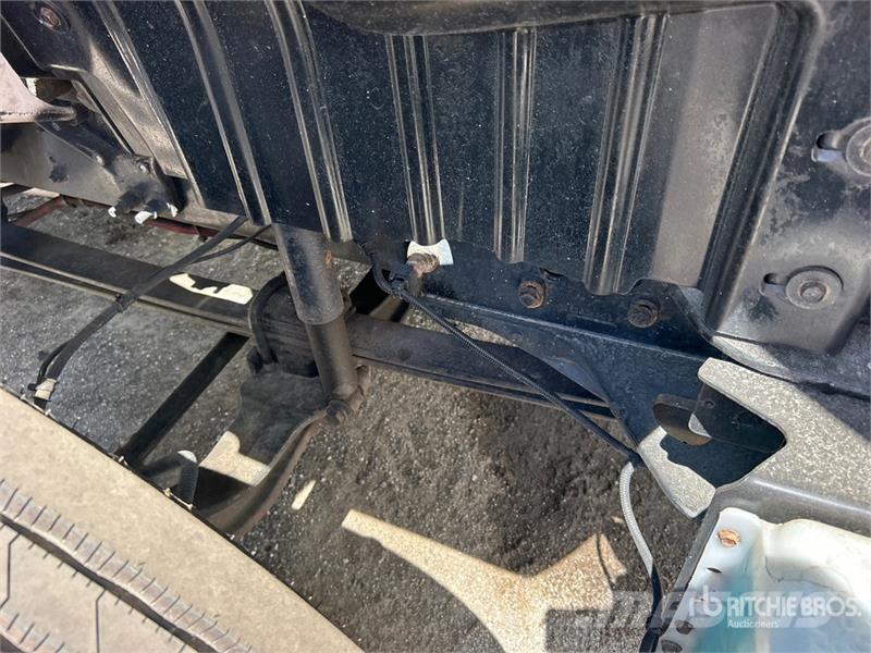 International 4300 厢式货车