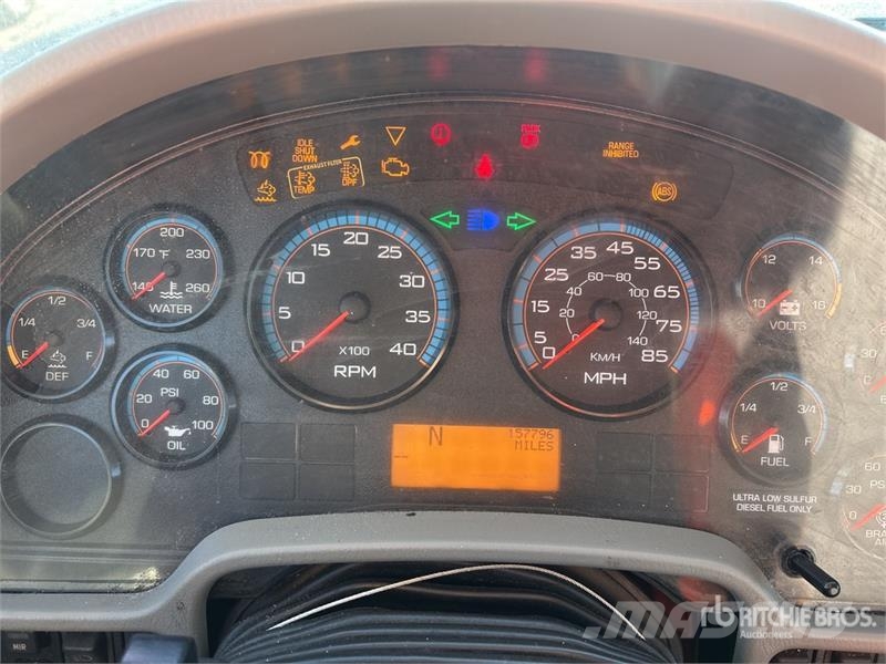 International 4300 Temperature controlled trucks