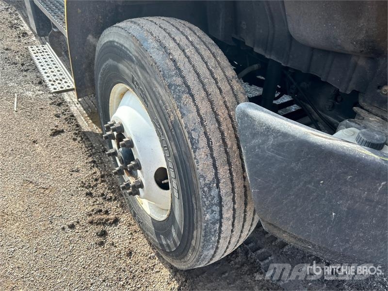 International 4300 Fast kasse