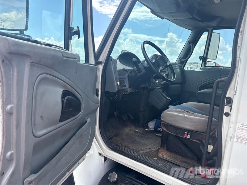 International 4300 Грузовики-Рефрижераторы