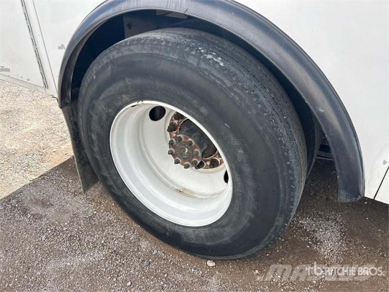 International 4300 Utilitaire benne