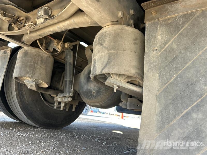 International 4300 Utilitaire benne