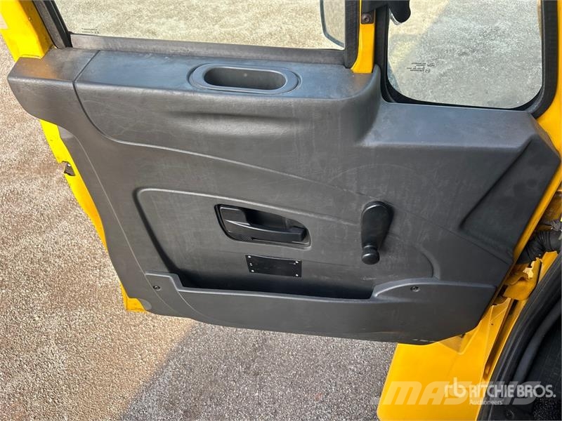 International 4300 Fast kasse