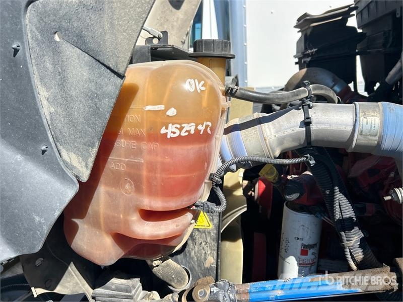 International 4300 Utilitaire benne