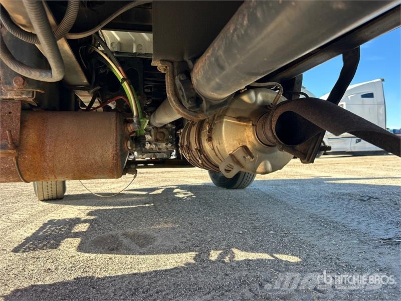 International 4300 Sanduk kamioni