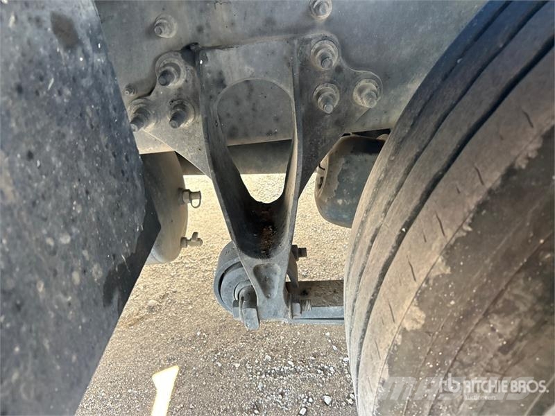 International 4300 Utilitaire benne