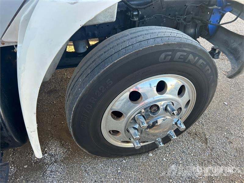 International 4300 ボックスボディー、ウイング、箱車