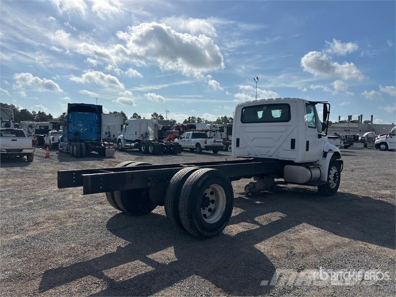 International 4300 Hytter och interiör
