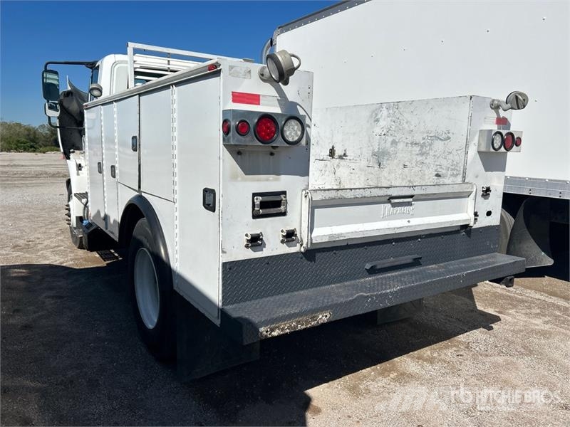 International 4300 Utilitaire benne