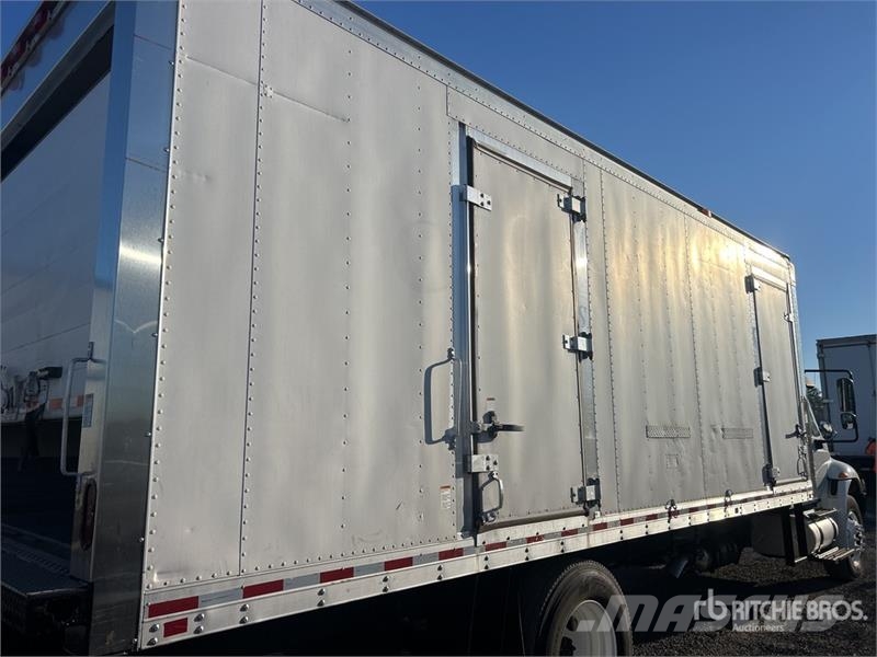 International 4300 Temperature controlled trucks