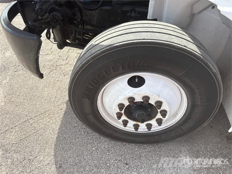 International 4300 Грузовики-Фургоны