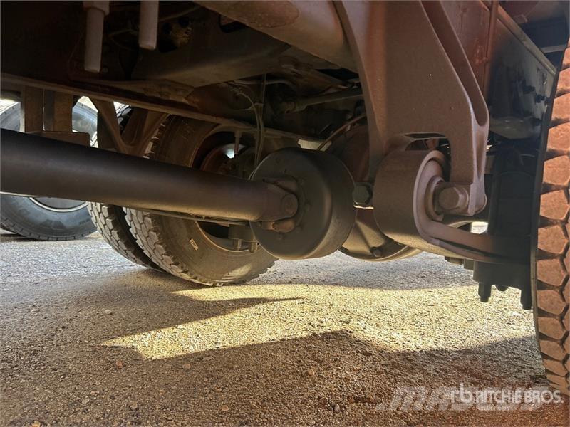 International 4300 ボックスボディー、ウイング、箱車