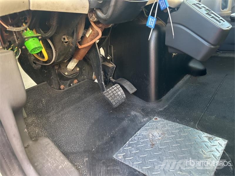 International 4300 Temperature controlled trucks
