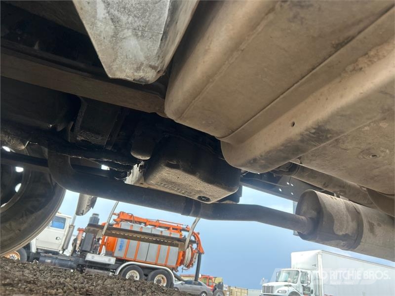 International 4300 4x2 Service Truck Общински/универсални превозни средства